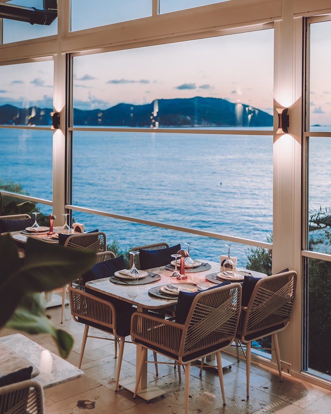 Hikaye Kaş — deniz manzaralı salon